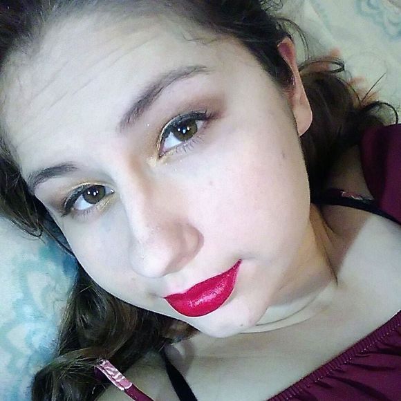 Meet your Posher, Serena - Picture 1 of 1